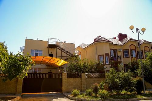 Hostal Bukhta ?5 Guest House