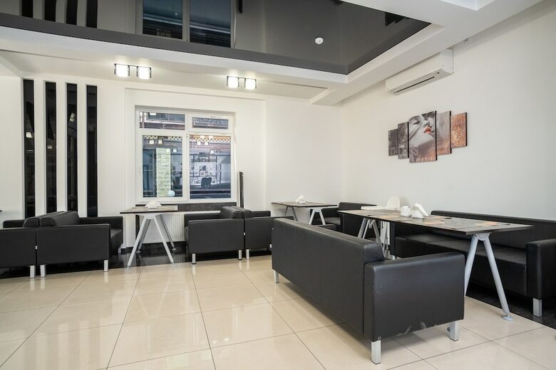 Hostal Piano Guesthouse