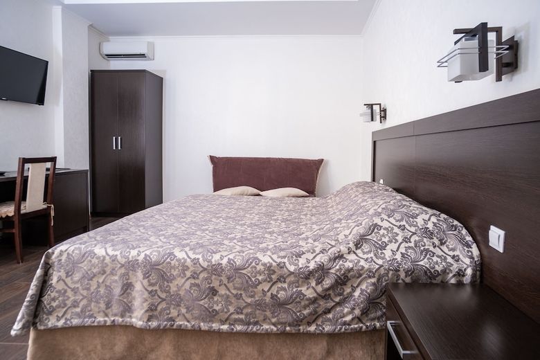Hostal Piano Guesthouse