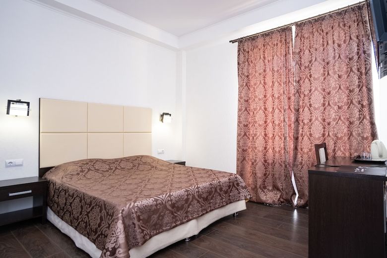 Hostal Piano Guesthouse