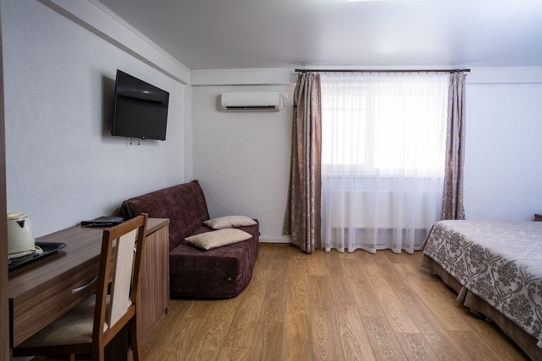 Hostal Piano Guesthouse