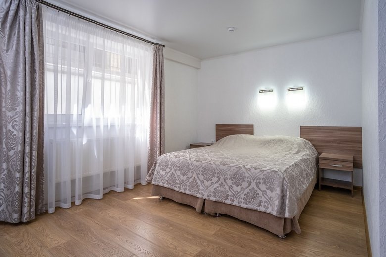 Hostal Piano Guesthouse