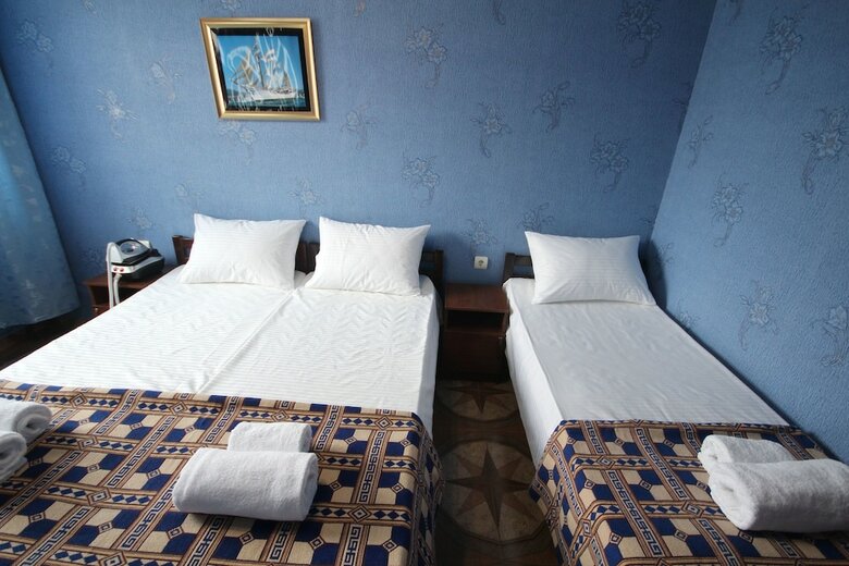 Hostal Saratov Guest House