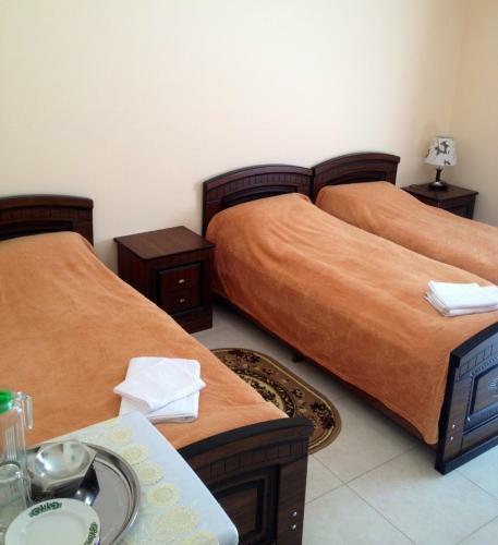 Hostal Vera Guest House