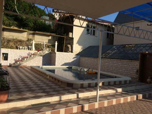 Hostal Nikos Guest House