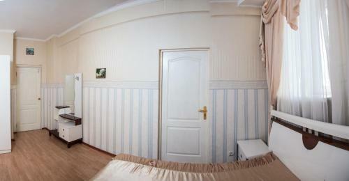 Apartment Nikolaeva 5