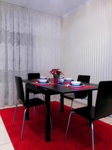 Apartment On Chistopolskaya 64