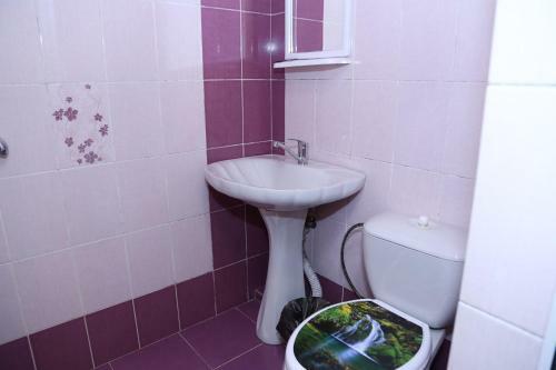 Hostal Sputnik Guest House