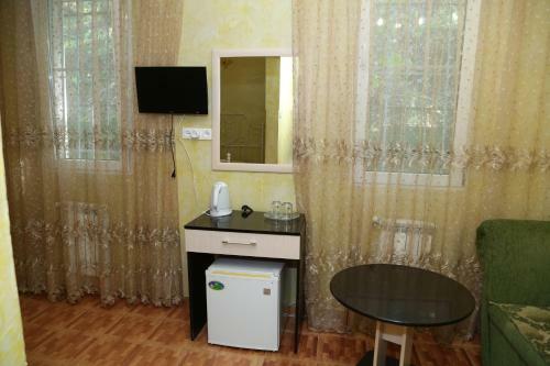 Hostal Sputnik Guest House