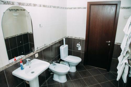 Hostal Angela Guesthouse