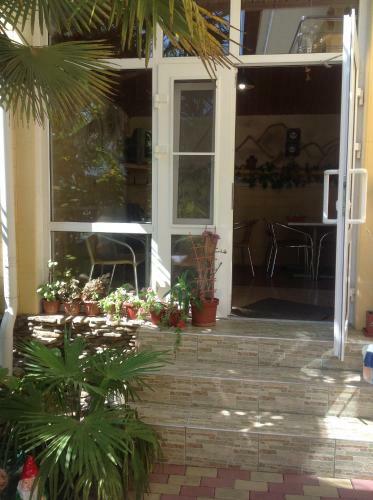 Hostal Sofiya Guest House