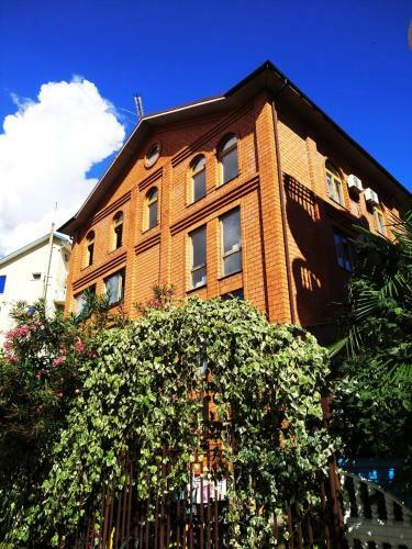 Hostal Lira Guest House
