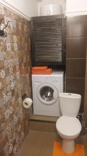 Apartment On Sibirskaya St. 33