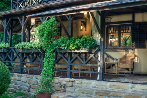 Green Hill Hotel