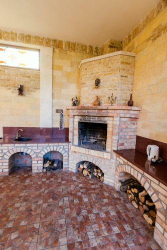 Hostal Apelsin Guest House