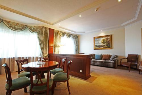 Proton Business Hotel