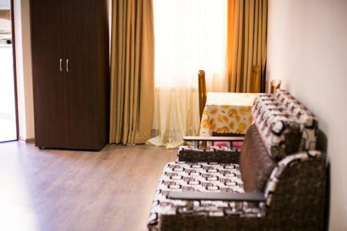 Hostal Guest House Sapfir