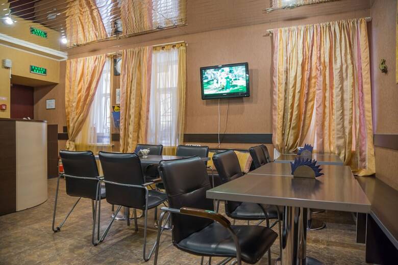 Hotel Ra Nevsky 102