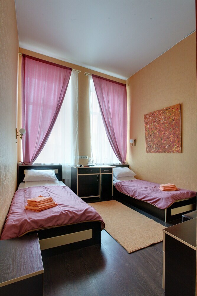 Hotel Ra Nevsky 102