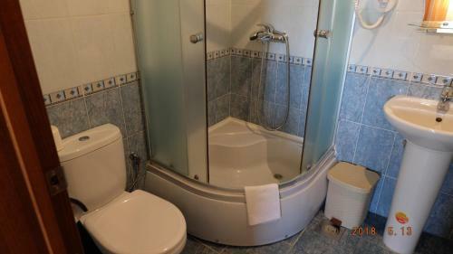Hostal Adlerok Guest House