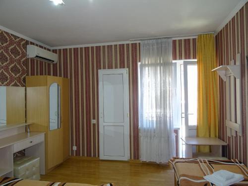 Hostal Guest House Lenina 100