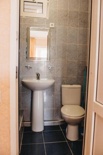 Hostal Guest House Lenina 100