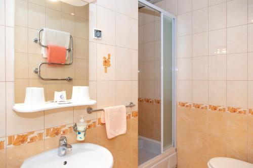Bed & Breakfast Guest Rooms And Apartments Grifon