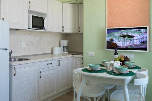 Bed & Breakfast Guest Rooms And Apartments Grifon