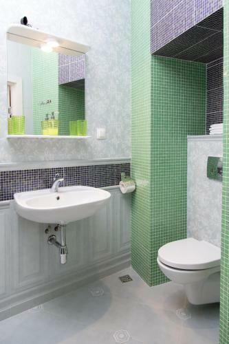 Bed & Breakfast Guest Rooms And Apartments Grifon