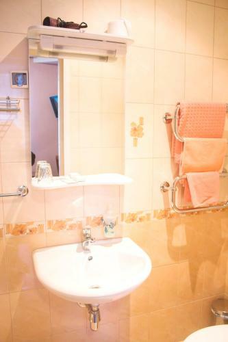 Bed & Breakfast Guest Rooms And Apartments Grifon