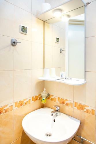 Bed & Breakfast Guest Rooms And Apartments Grifon