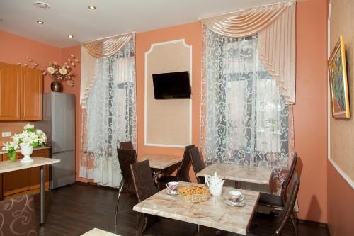 Bed & Breakfast Guest Rooms And Apartments Grifon