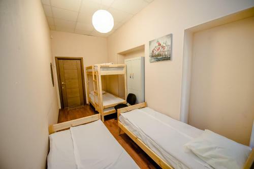 Albergue Riverside Moyka Hotel