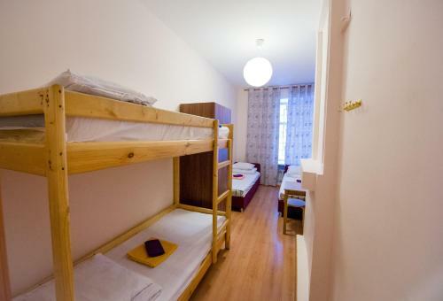 Albergue Riverside Moyka Hotel