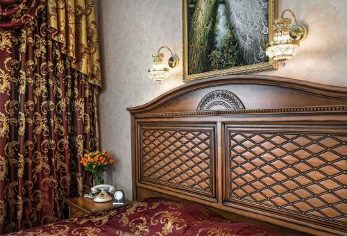 Chebotarev Hotel