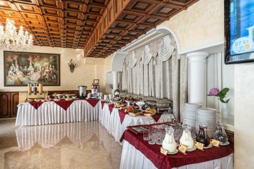 Chebotarev Hotel