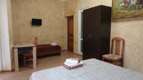 Hostal Bristol Hotel