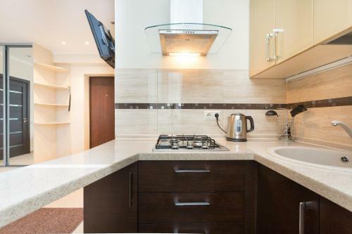 Balmont Apartments Smolenskaya
