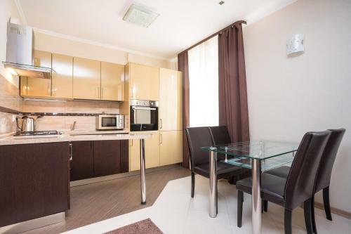 Balmont Apartments Smolenskaya