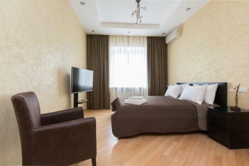 Balmont Apartments Smolenskaya