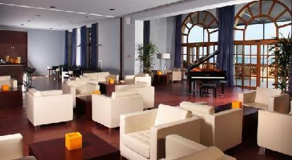 Le Meridien Ra Beach Hotel & Spa