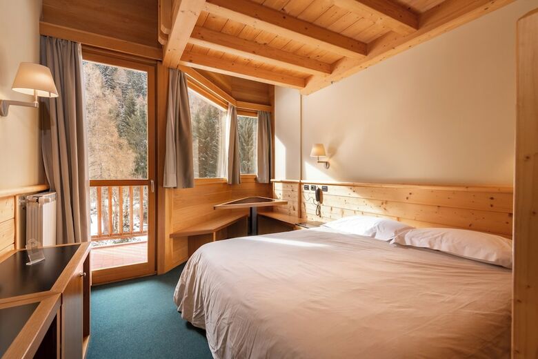 Hotel Garn� Pegr�
