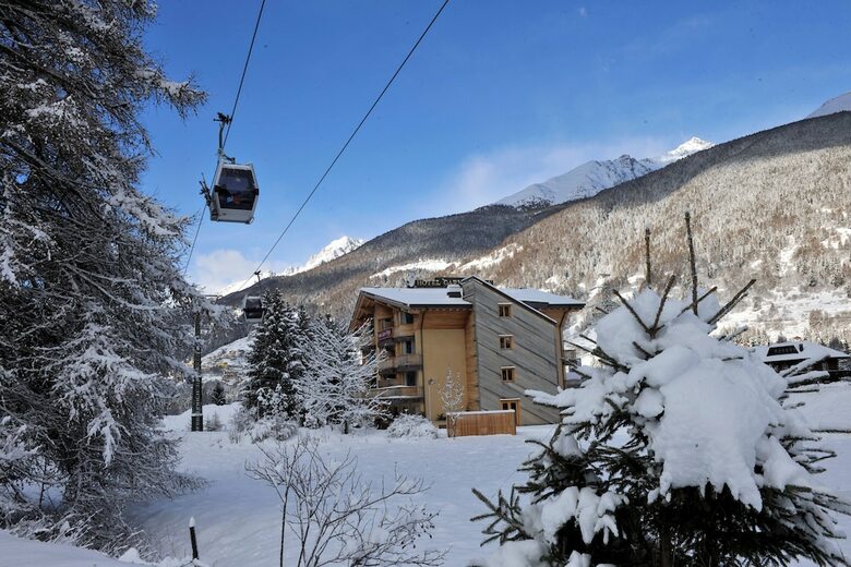 Hotel Garn� Pegr�