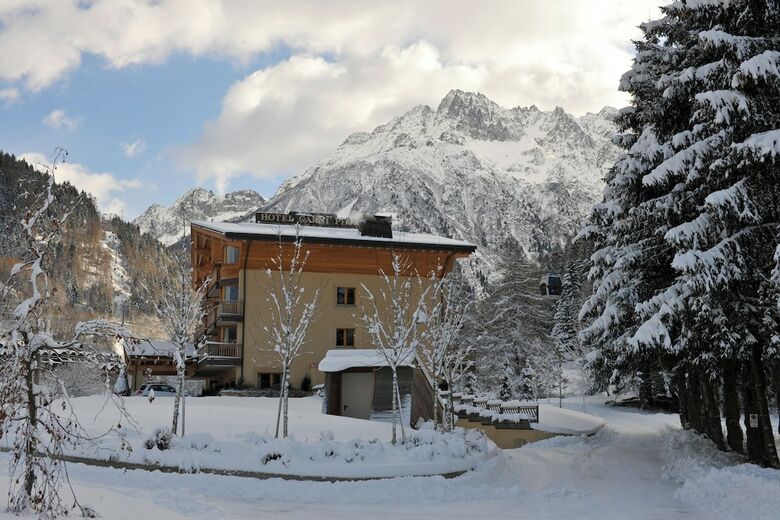 Hotel Garn� Pegr�