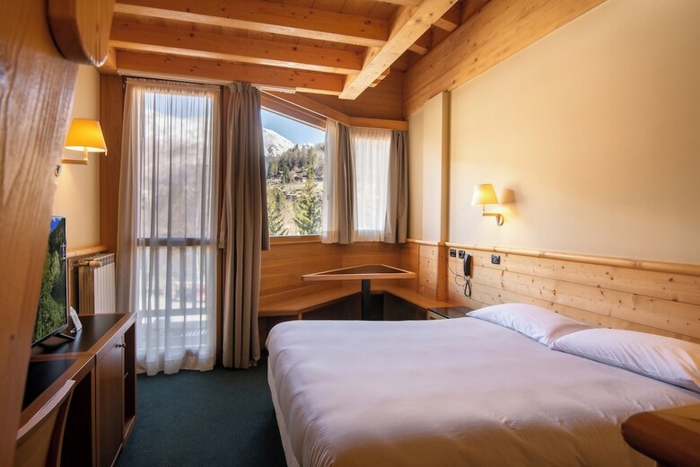 Hotel Garn� Pegr�