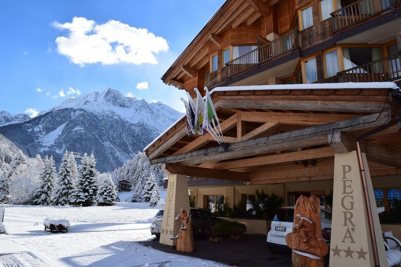Hotel Garn� Pegr�
