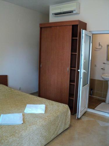 Hostal Kraman Guest House