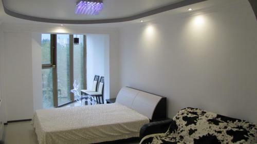 Apartment Versal' 6y Etazh