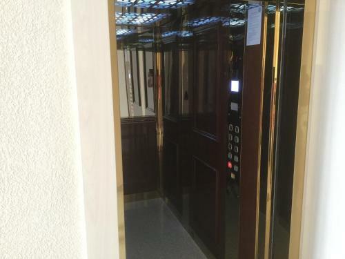 Apartment Alt-p.