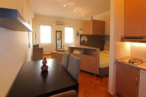 Apartment Main Street 1